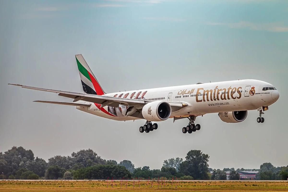 皇马在与阿联酋航空谈续约 希望将赞助金提至1亿